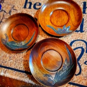 Set of 3 wooden plates